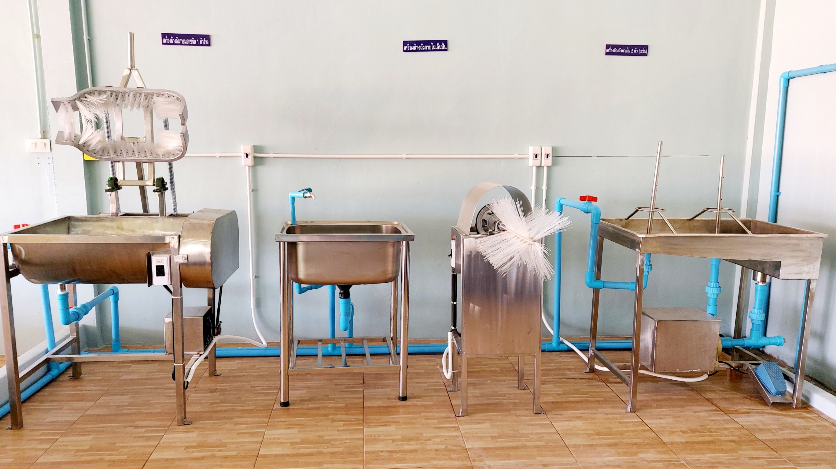 เครื่องล้างถังภายในชนิดเรซิ่นสำหรับโรงงานผลิตน้ำดื่ม