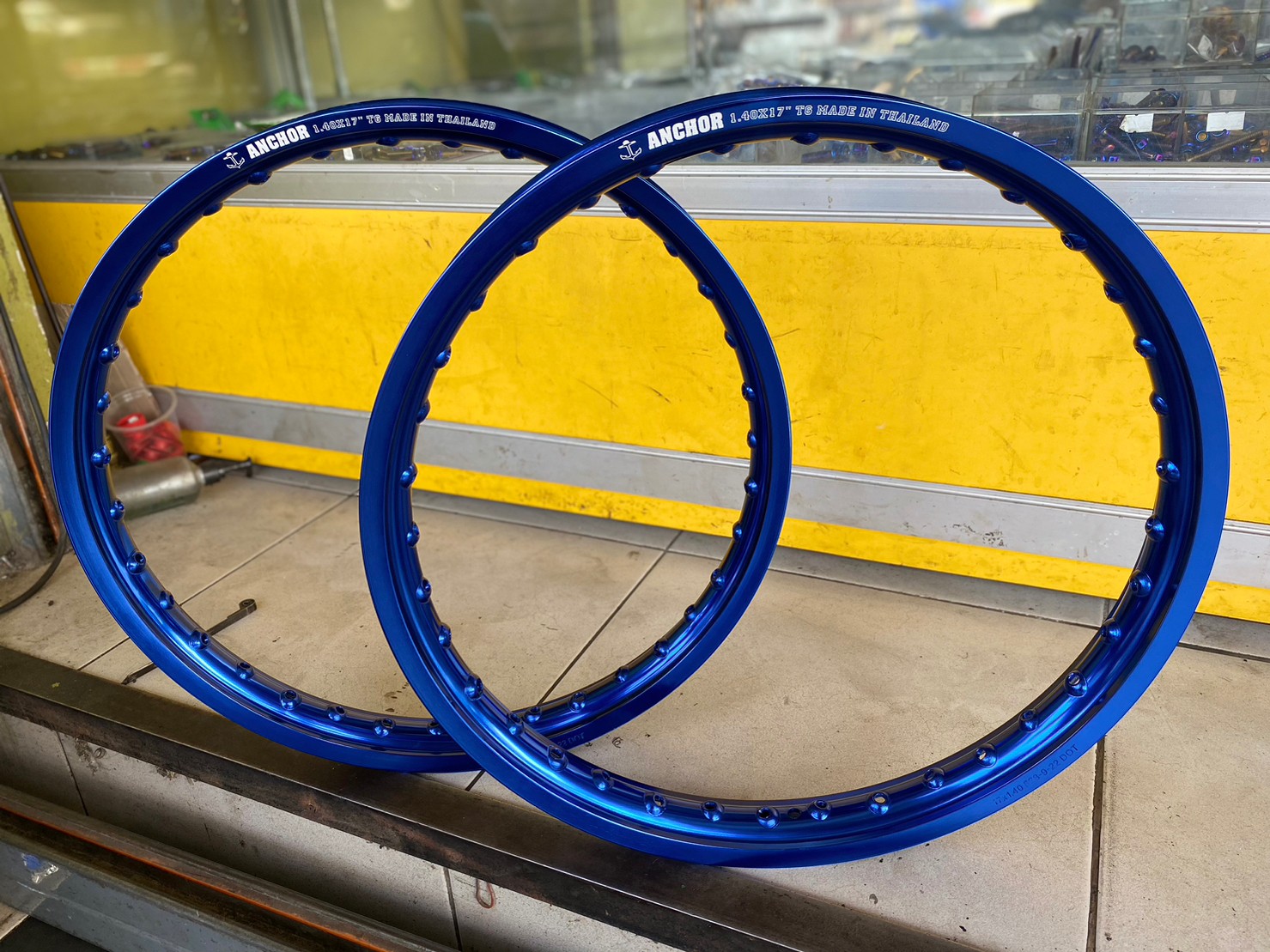 ของดีราคาพิเศษ🚚 วงล้อ Anchor (วงล้อตราสมอ) (ล้อขอบ17 ล้อมอไซ ล้อมอไซค์ ล้อมอเตอร์ไซค์ ล้อโล) มี 2 สี ให้เลือก ขอบ 17-1.4 สำหรับมอเตอร์ไซค์