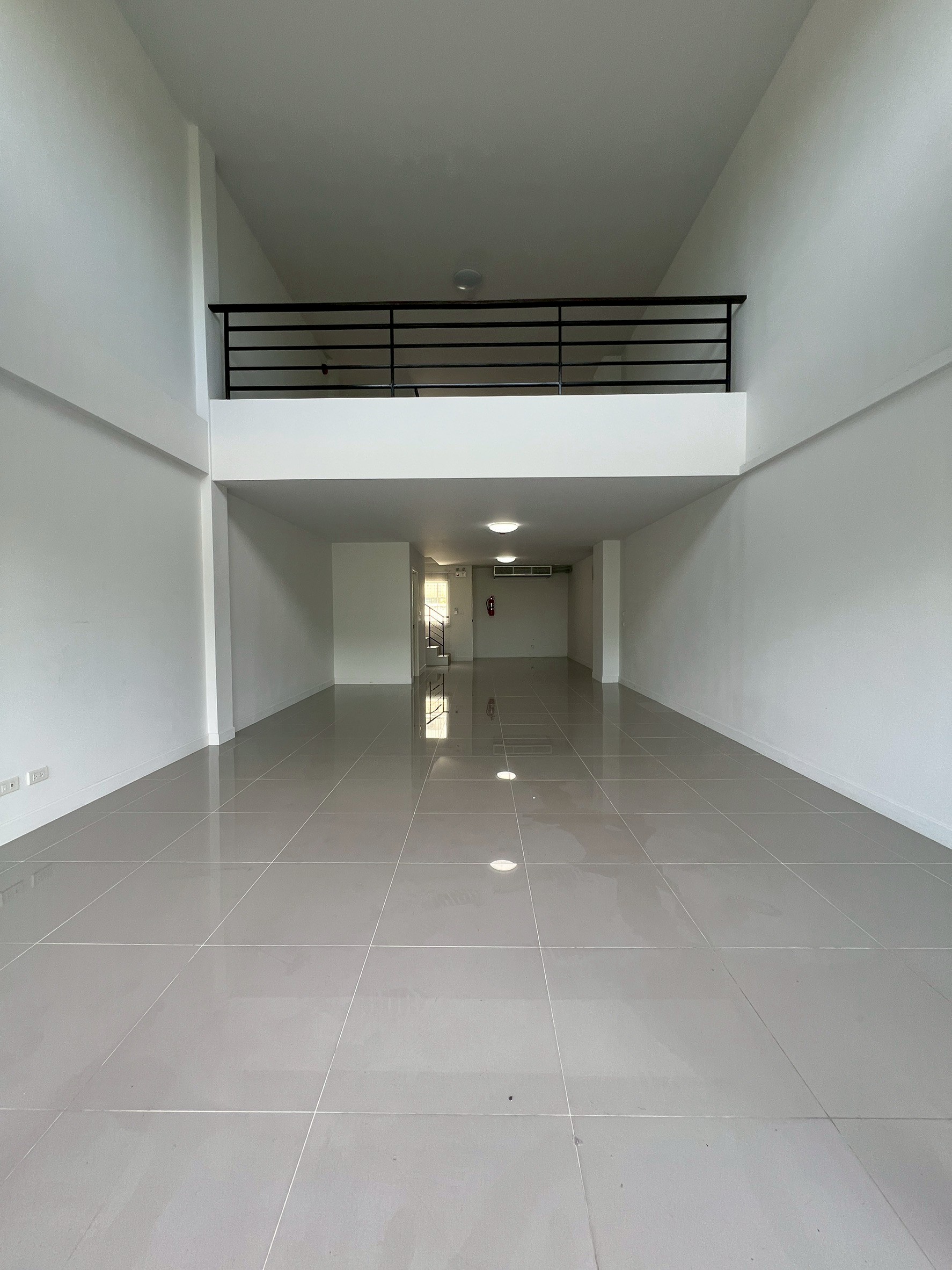 ให้เช่าบ้าน คุณาลัย เวสต์เกท ถนนบ้านกล้วย-ไทรน้อย (รหัสทรัพย์ KC212250)