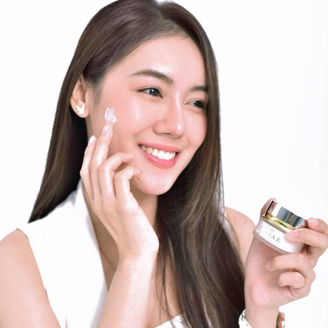 Mistine Caviar Whitening Day Cream SPF 15 30g.