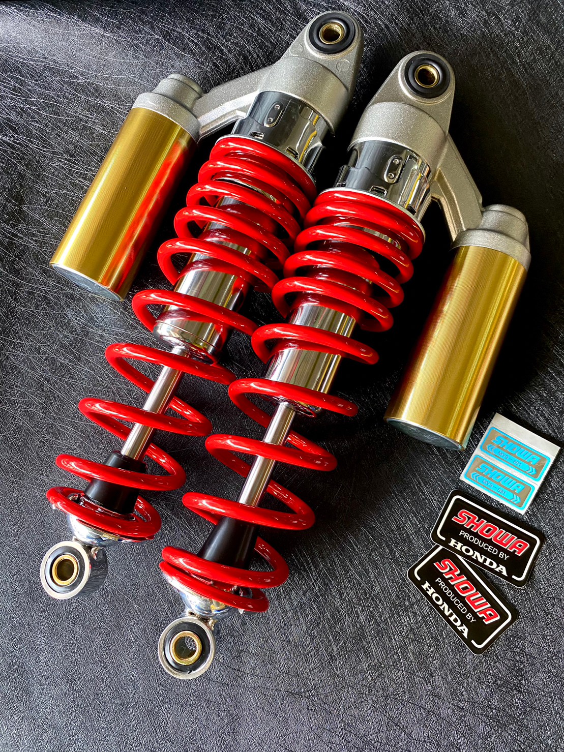 โช๊ค Showa โช๊คโชว่า T2 Tech2 สะตัดทอง สปริงแดง งาน 50A ยาว 330 mm. รุ่น Wave,Dream แก๊สแท้ งานไทย ประกัน 3 เดือน โช้ค โช้คแต่ง โช้คเวฟ โช้คหลัง