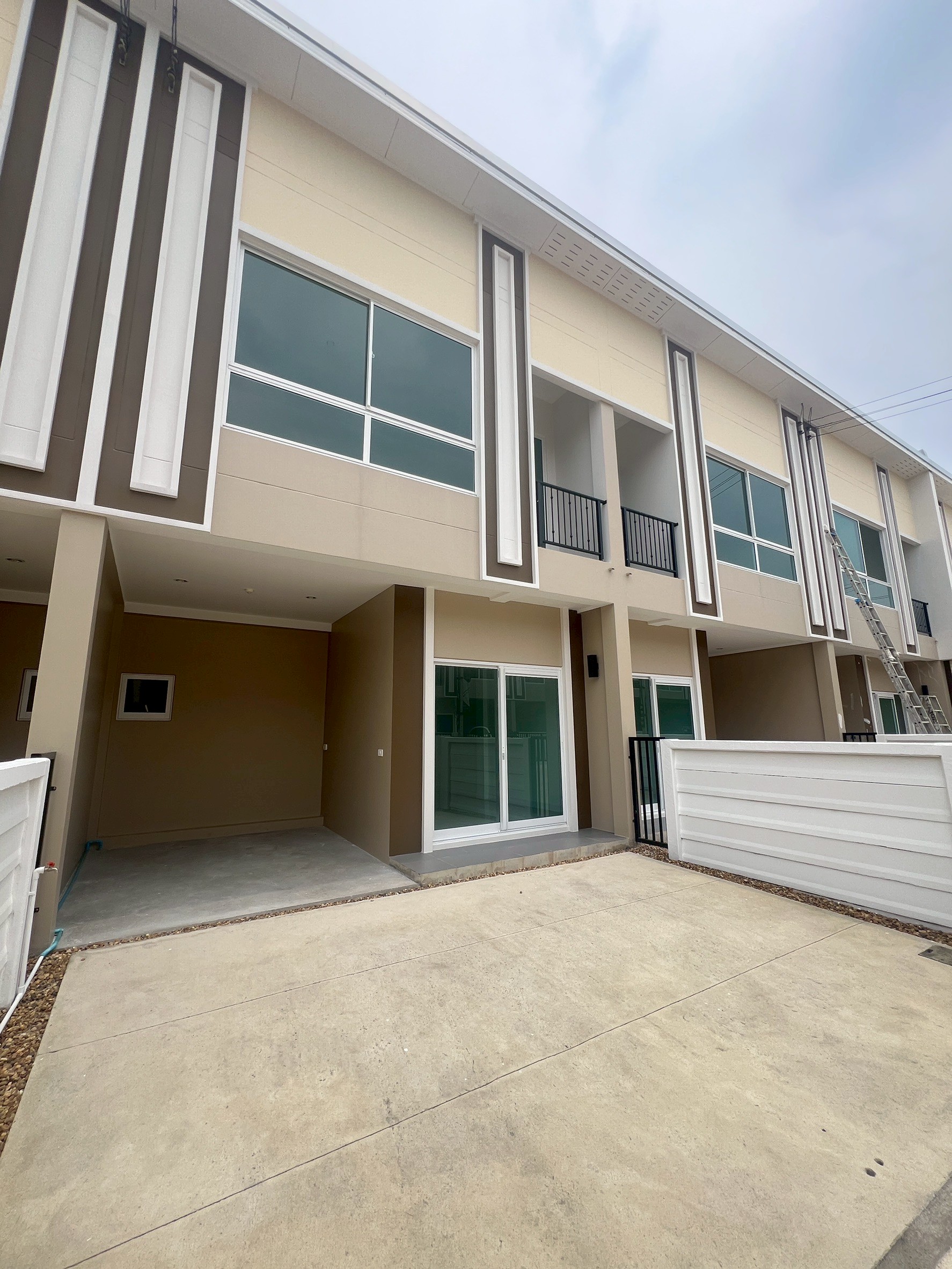 ให้เช่าบ้าน หมู่บ้านเอซเซน ปิ่นเกล้า-ศาลายา (EZZEN) (รหัสทรัพย์ ES25922)