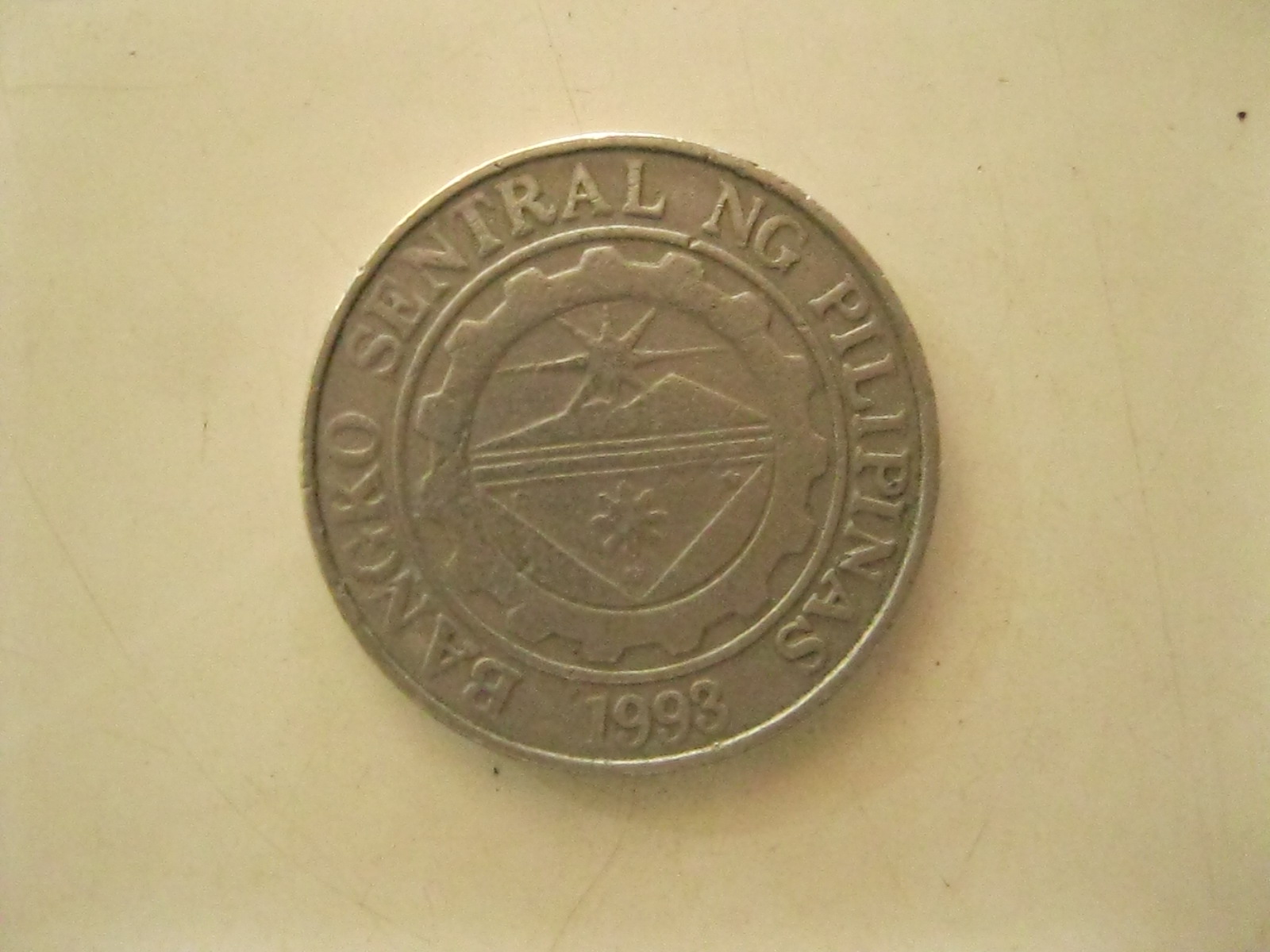 เหรียญต่างประเทศ เหรียญ ฟิลิปปินส์ 1 PISO ปี 2002 (3423)