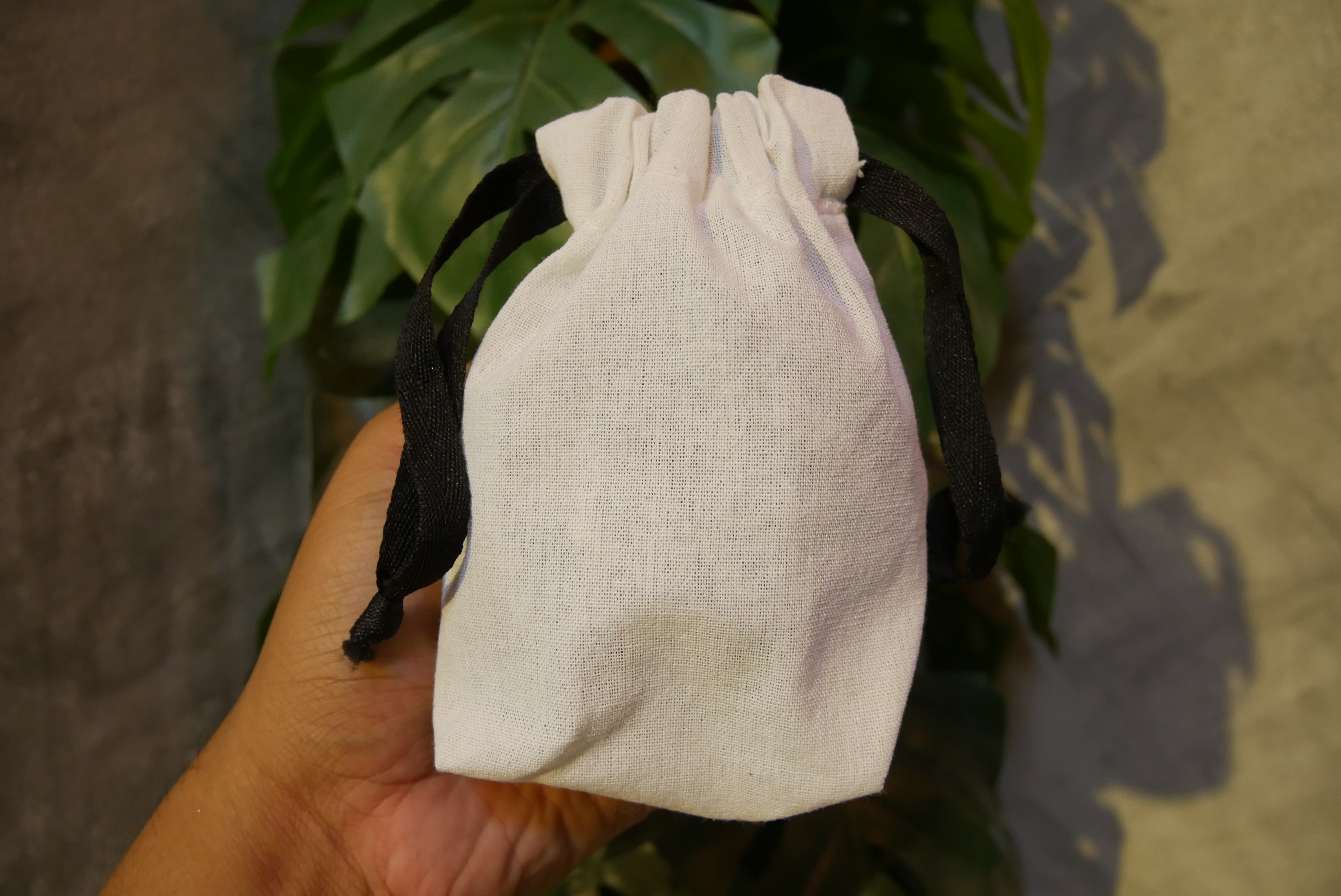 ถุงผ้าดิบหูรูด 4*6*(2ขยายก้นถุง)นิ้ว