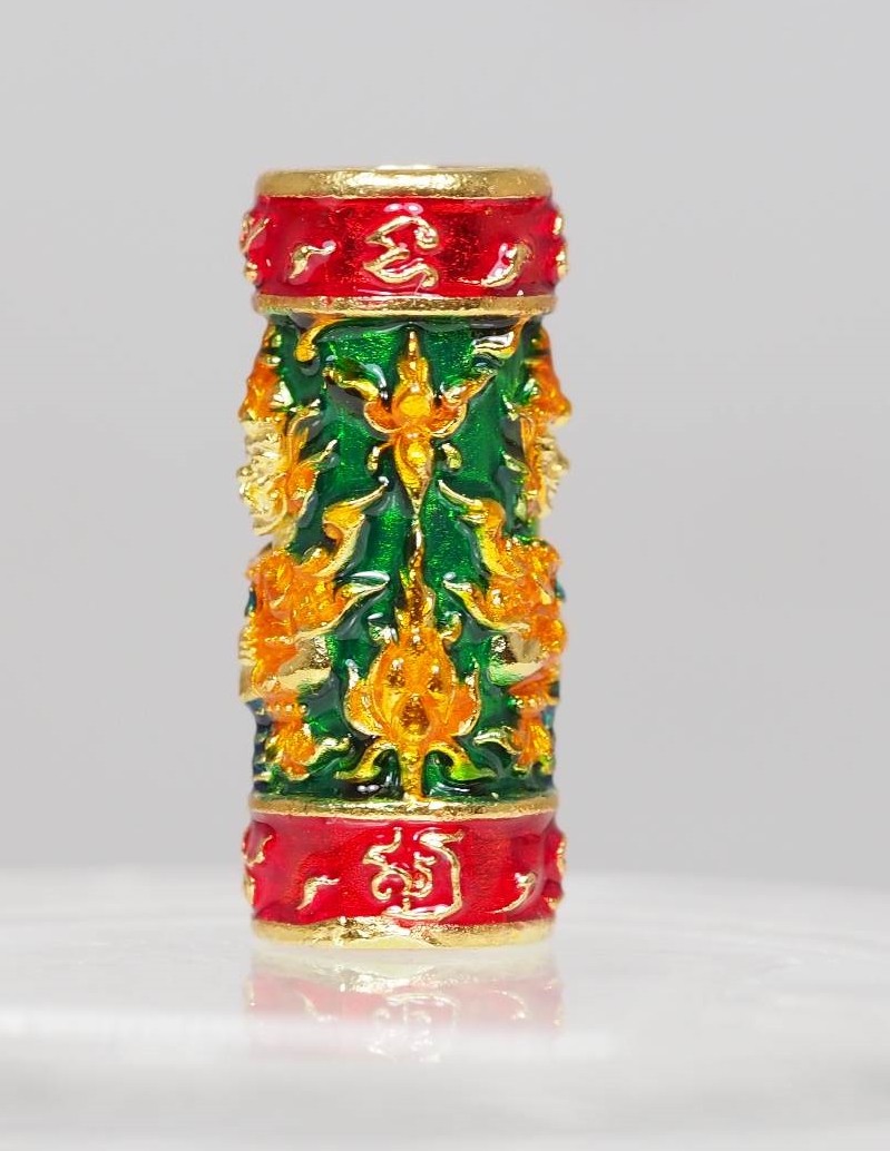 ตะกรุดท้าวเวสสุวรรณทวิพัตร์(หน้าเทวดา และ หน้ายักษ์) รุ่นเศรษฐีบูชาครู เนื้อกะไหล่ทองลงยาพื้นสีเขียว