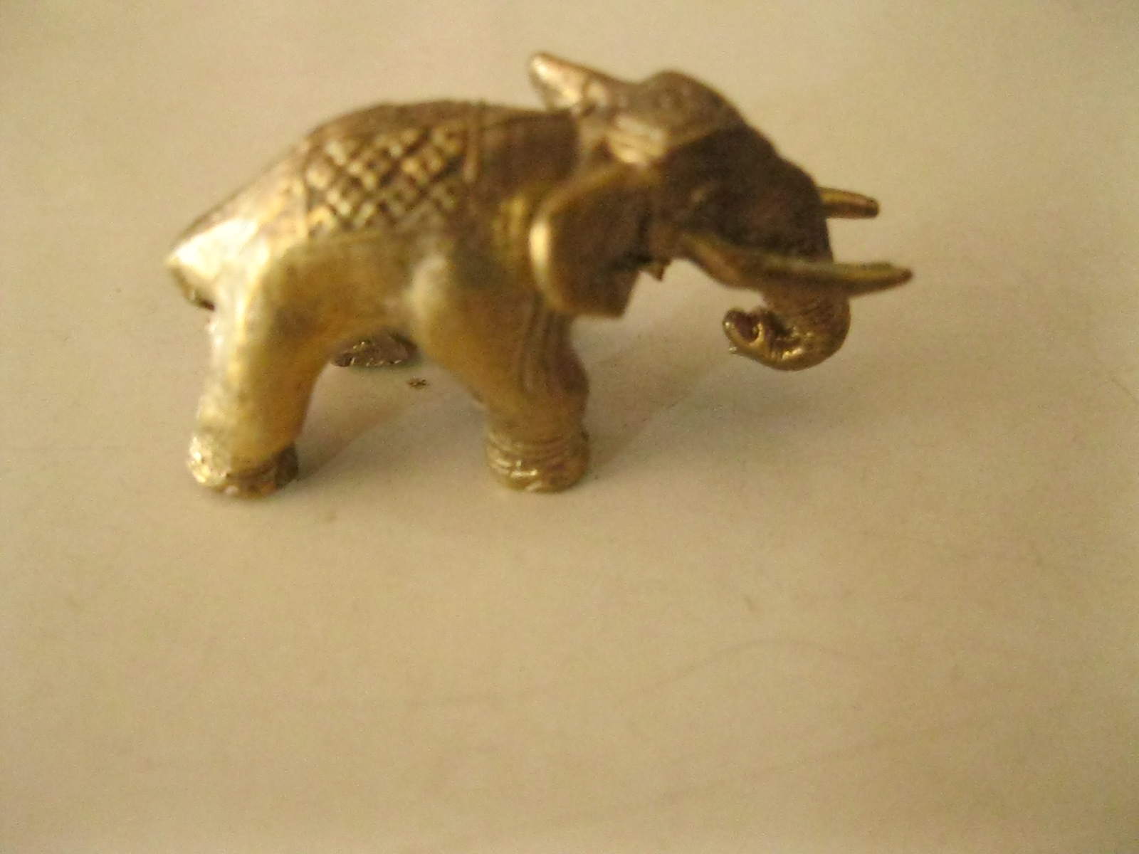 ช้างทองเหลือง นำโชค (รหัส2004)