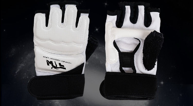 ชุดเกราะอุปกรณ์ป้องกันเทควันโด WORLD ทั้งชุด+หน้ากาก