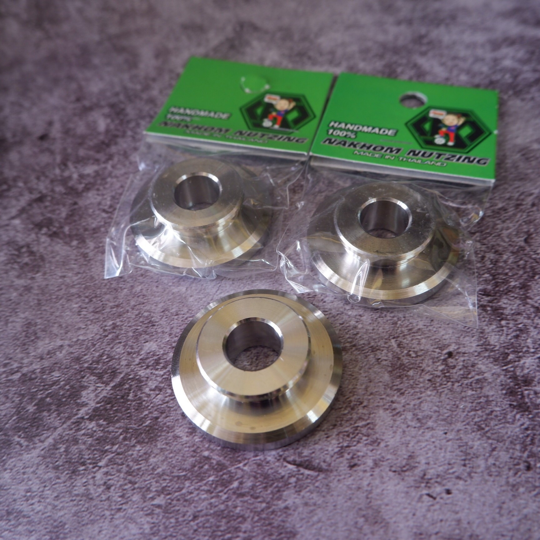 น้าคมน็อตซิ่ง บูชดุมสเตอ งานสแตนเลส Wave/Dream ของแท้💯 บูชดุมสเตอร์ บูชดุม บูชดุมสเตอน้าคม ไม่เป็นสนิม พร้อมส่ง อะไหล่แต่ง อะไหล่แต่งเวฟ