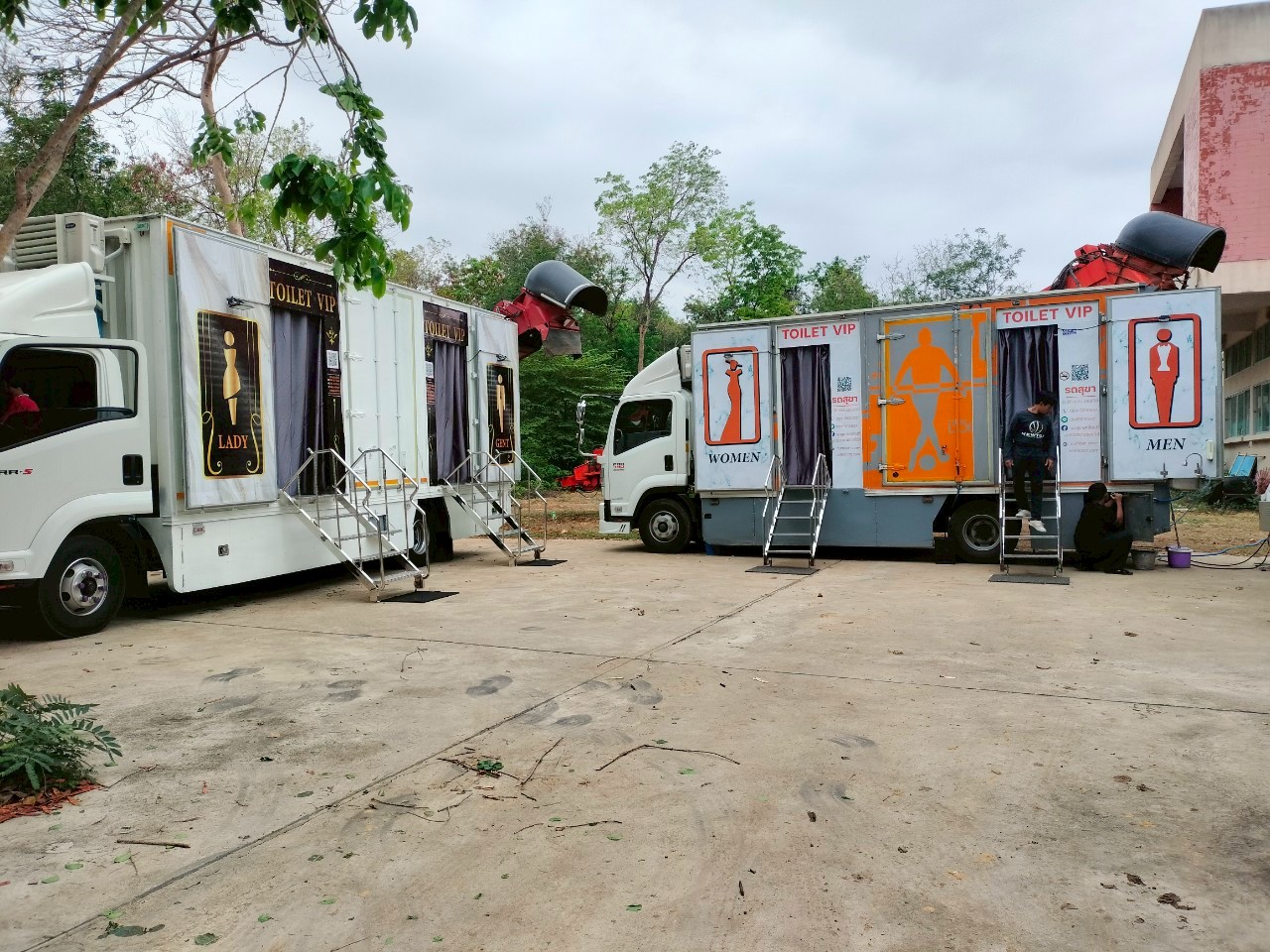 รถสุขาเคลื่อนที่สาทร ยานนาวา ทุ่งวัดดอน ทุ่งมหาเมฆ โทร.099-6346207 สุดาวันเซอร์วิส