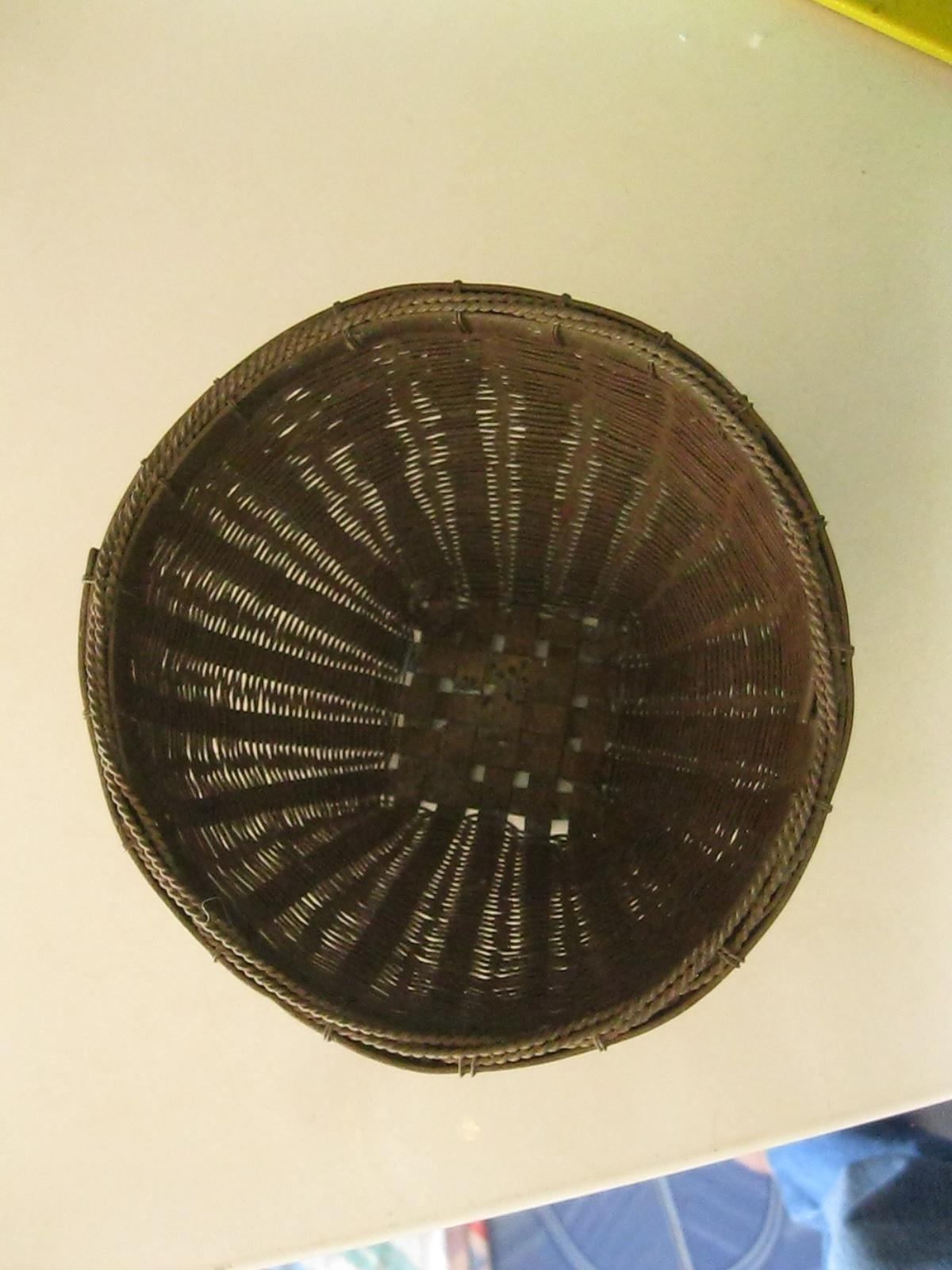 ตระกร้าสาน ทองเหลือง (4125)