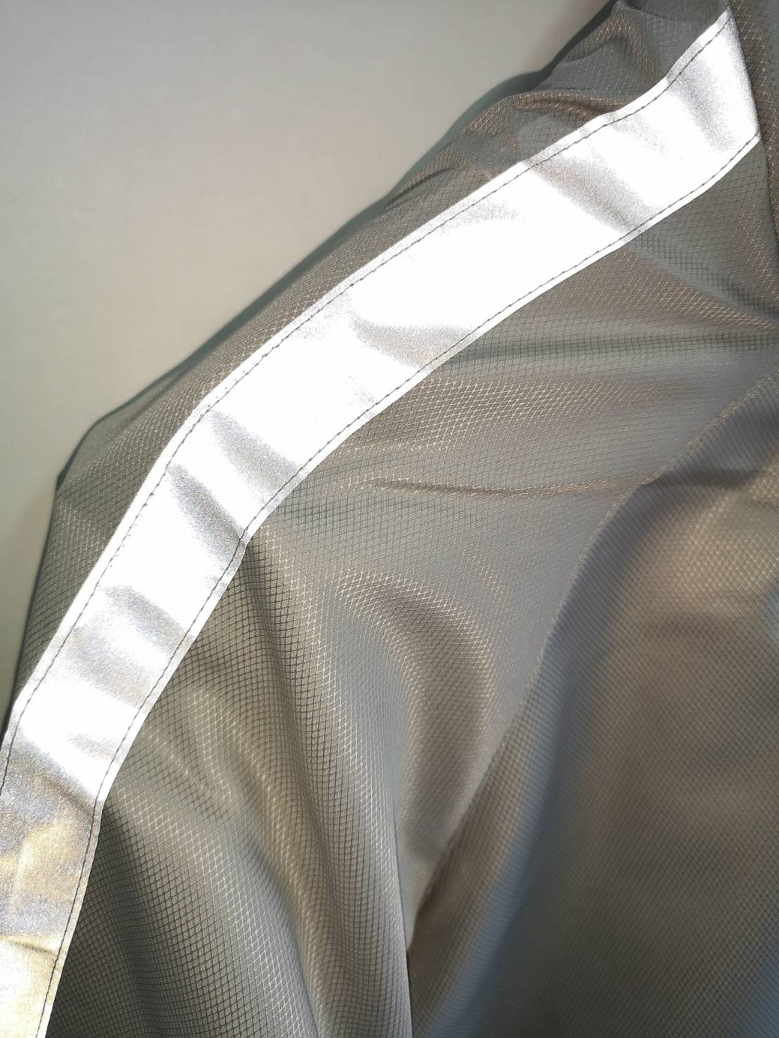 Reflex Sport Jacket 6411 เสื้อแจ็คเก็ตสีเทาอ่อนติดเทปสะท้อนแสงสไตล์สปอร์ต