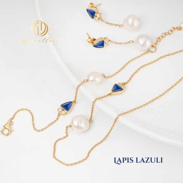 1DJewellery สร้อยข้อมือเงินแท้ 925 ชุบโรเดียม ฝังเพชรสวิส(CZ) พลอยลาพิส ลาซูลี (Lapis lazuli) ทรงสามเหลี่ยม เสริมสติปัญญา ความคิดสร้างสรรค์ การสื่อสาร