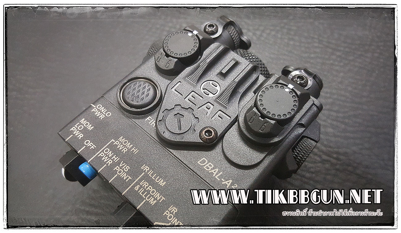 กล่องเลเซอร์ชี้เป้า+ไฟฉาย DBAL-A2 เลเซอร์แสงสีแดง+สวิทช์หางหนู สีดำดิดราง SOTAC