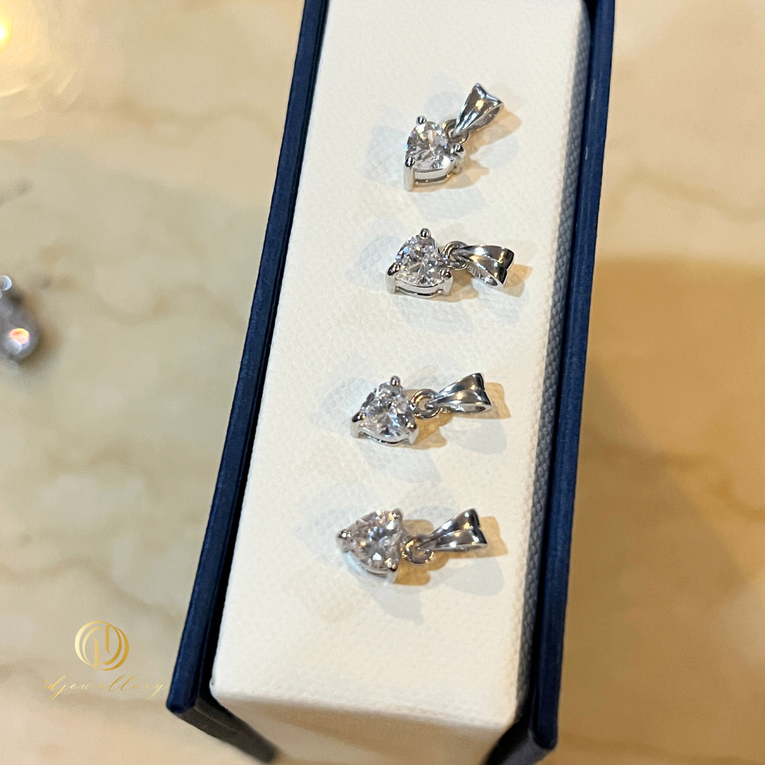 1D Jewellery สร้อยคอเงินแท้ 925 พลอยแท้ ชุบโรเดียม 💖 สร้อย Heart CZ 5A – เติมประกายความรักให้ลุคของคุณ ✨