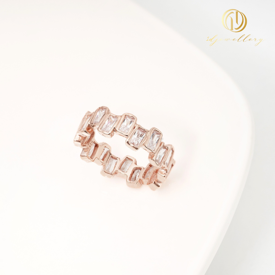 1D Jewellery แหวนเงินแท้ 925 ชุบโรเดียม ฝังเพชรสวิส(CZ) 💖 Eternity Ring 💖 แหวนแต่งงาน แหวนคู่ แหวนคลาสสิก แหวนรอบนิ้ว