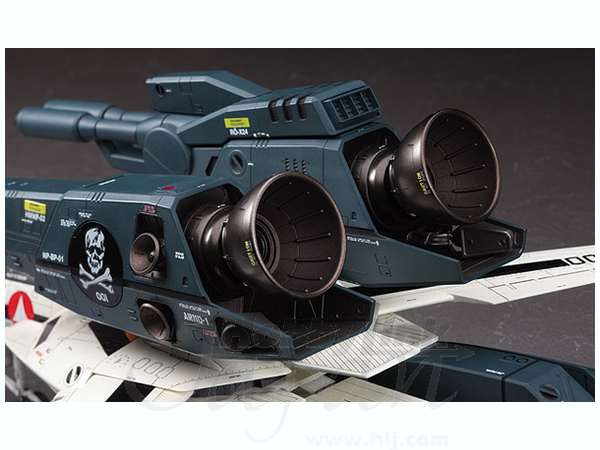 1/48 VF-1S/A Strike/Super Valkyrie Skull Platoon by Hasegawa