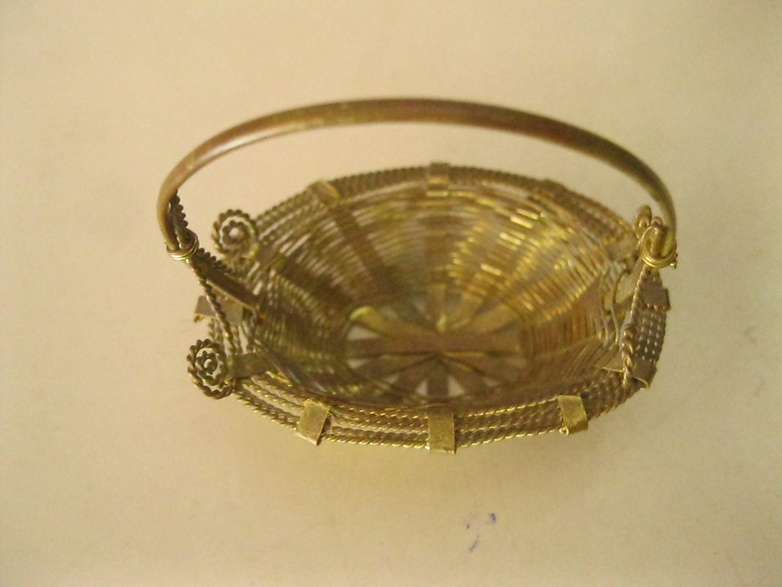 ตะกร้าทองเหลืองจิ๋ว (4131)