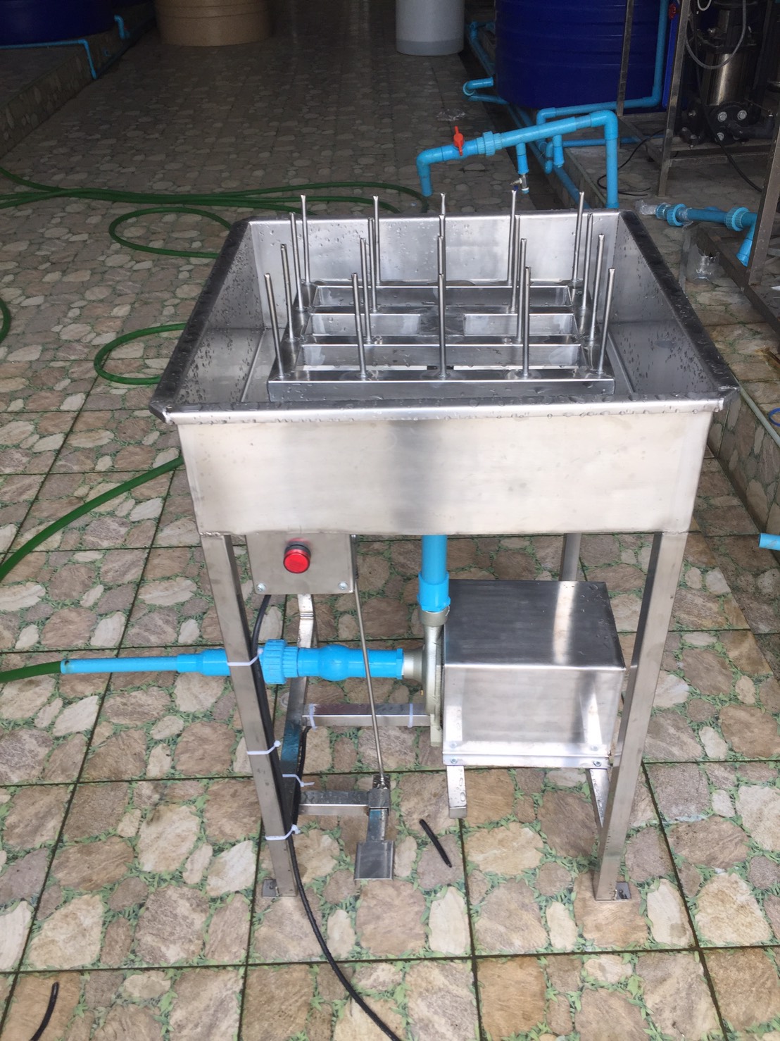 เครื่องล้างขวดภายในสำหรับโรงงานผลิตน้ำดื่ม