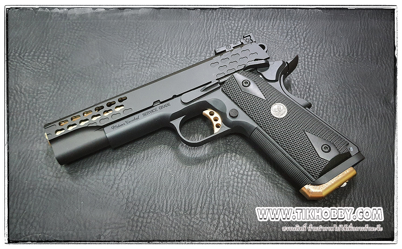 ปืนBB R30 -2 จากค่าย Army มีตัวเดียวนะครับ