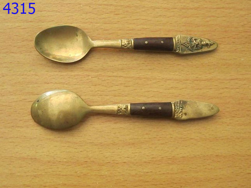 ช้อนทองเหลือง เทพพนม (4315)