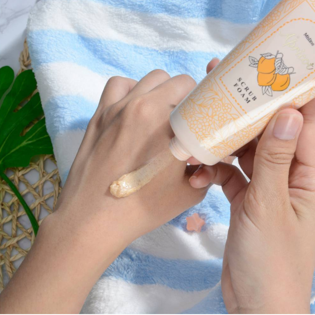 Mistine Apricot Scrub Foam 80 g.