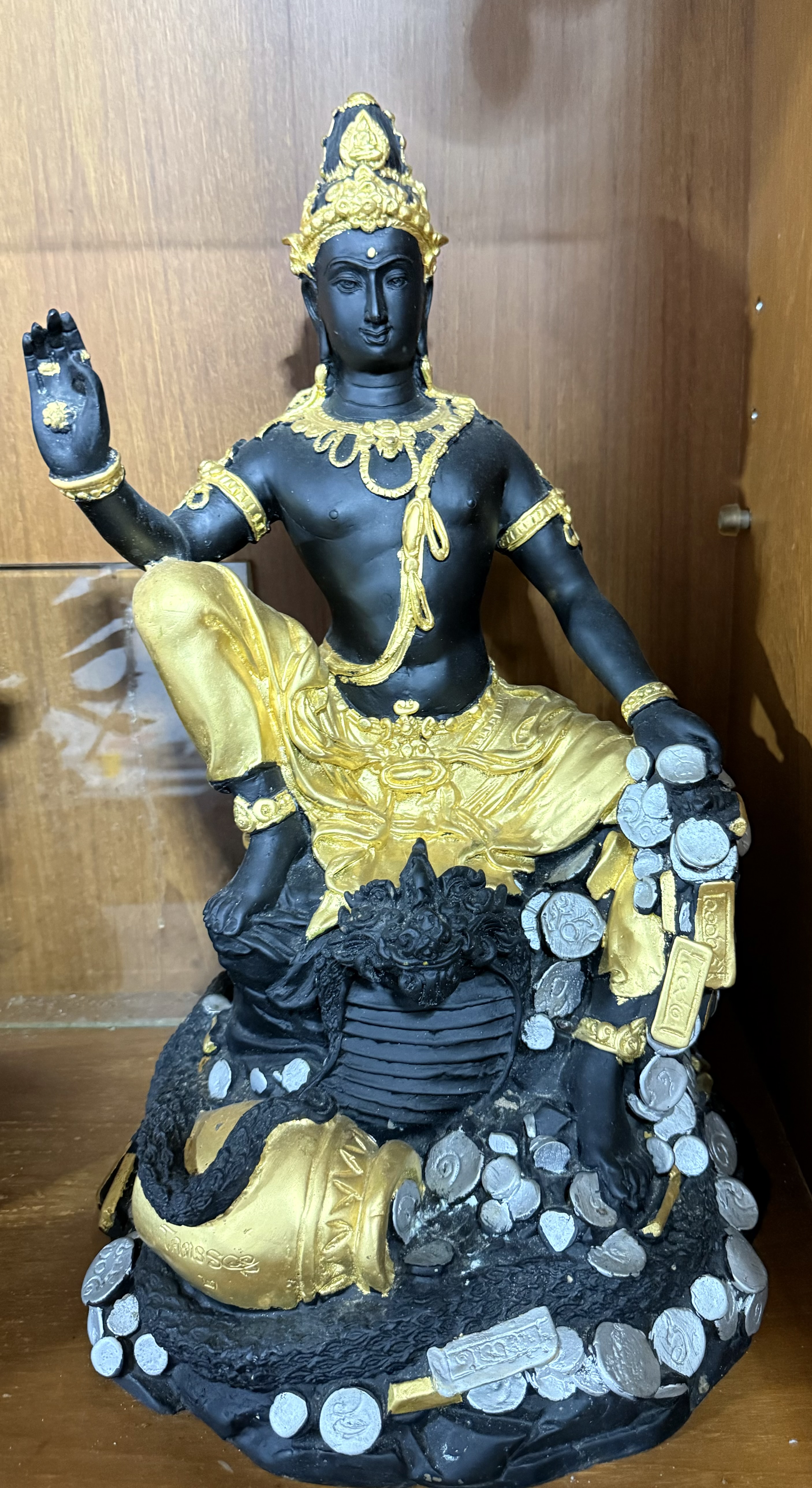 จตุคาม รามเทพ รุ่นโครตรวย พระบูชา ปางประทานเงินประทานทอง ขนาด19x11นิ้ว เนื้อปิดทอง2K หมายเลข2