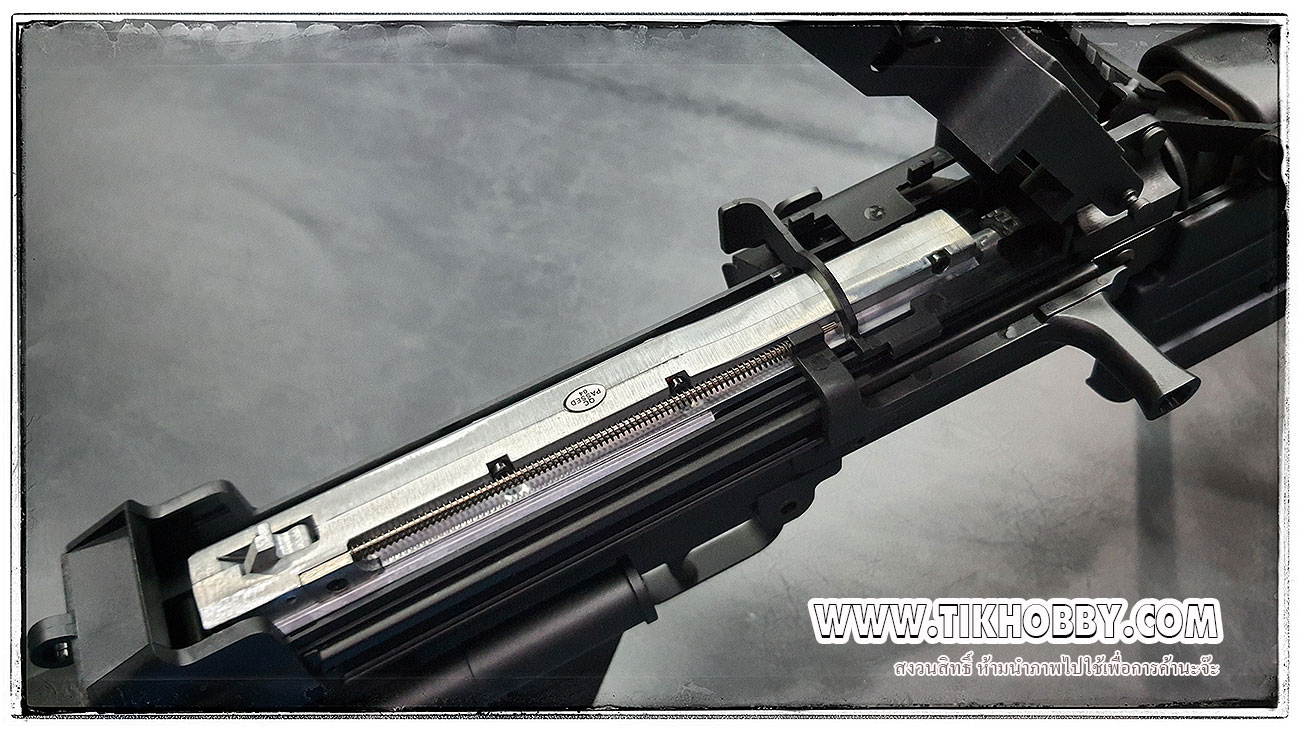 ปืนกลไฟฟ้า (หนัก) M249 PARA บอดี้พลาสติก ท้ายเหล็ก (ลดภาระให้ผู้ถือ) แต่ยังคงเหมือนจริงอยู่ดีครับ