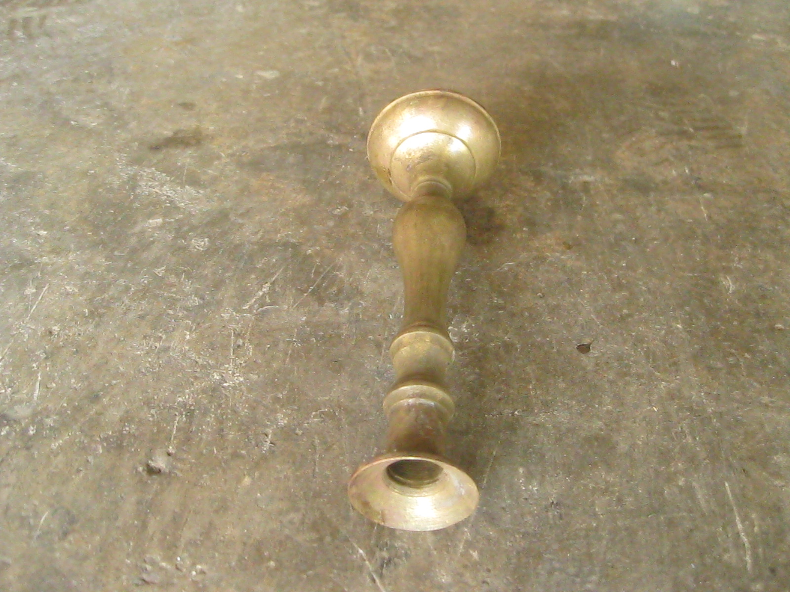 เชิงเทียนทองเหลือง (4113)