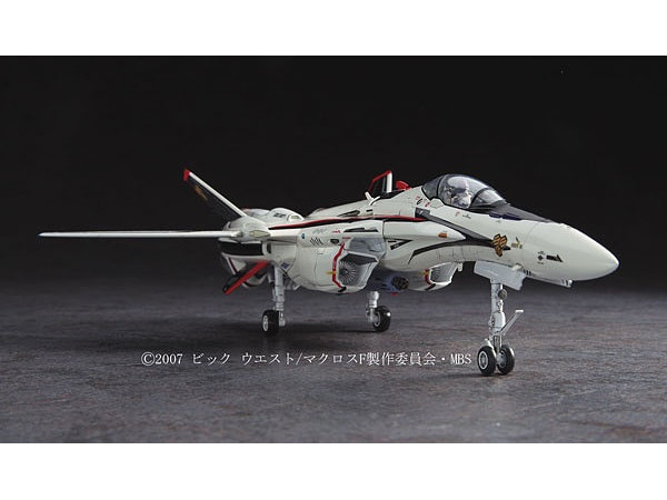 1/72 VF-25F/S Macross Frontier by Hasegawa