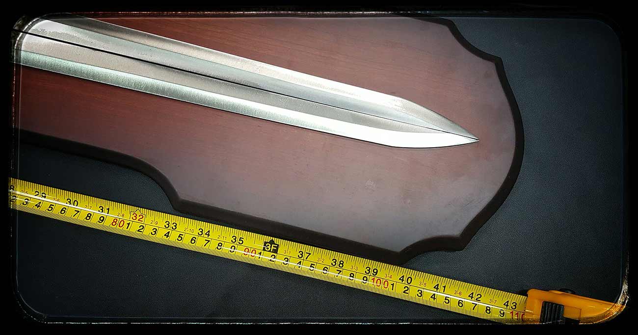 ดาบโชว์แขวนผนัง E03 ทรงกรรไกร