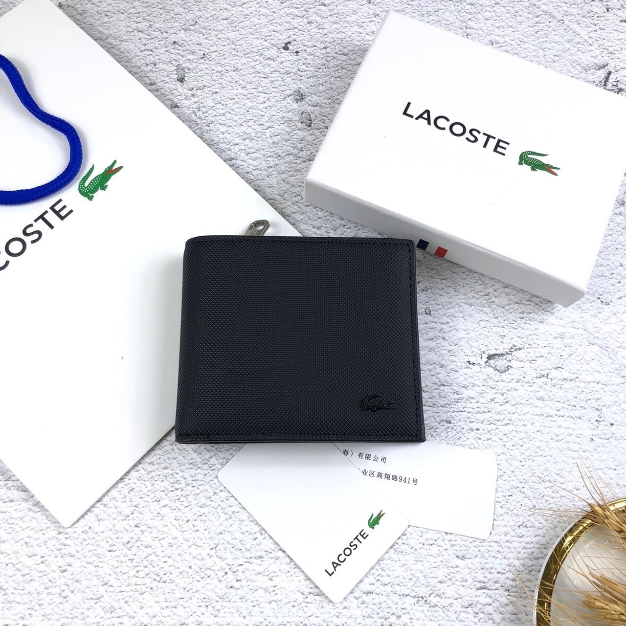 Lacoste กระเป๋าสตางค์ผู้ชายเท่ห์ ๆ สมาร์ท ๆ แบรนด์เนมลาคอสสีดำลายจรเข้ Lacoste wallet ดำ
