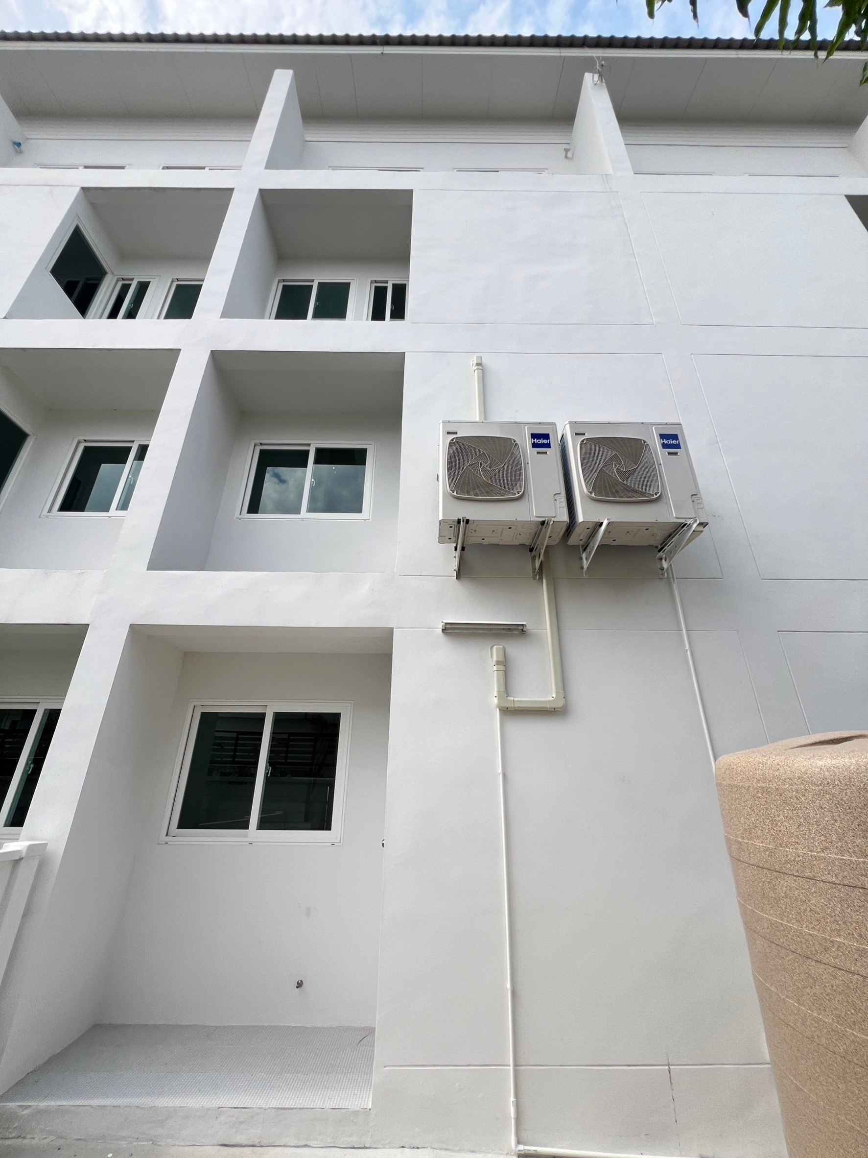 ให้เช่าบ้าน คุณาลัย เวสต์เกท ถนนบ้านกล้วย-ไทรน้อย (รหัสทรัพย์ KC212249)