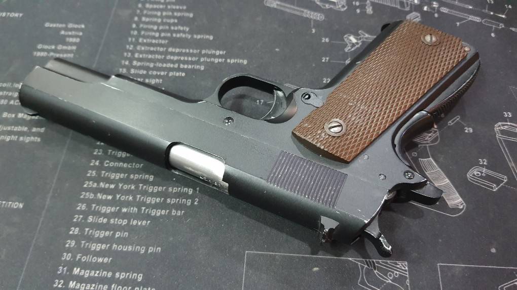 (มือ2) ปืนสั้น 1911สีดำ มีมาร์คกิ้ง งานใต้หวัน (WE) ยิงได้ดี รายละเอียดด้านล่างครับ