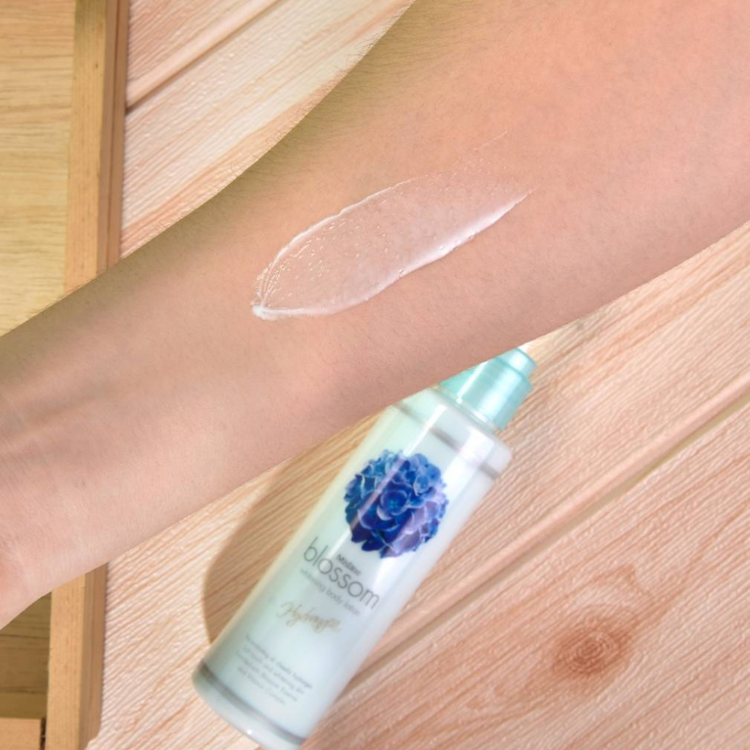 Mistine Blossom Whitening Body Lotion 140 ml.