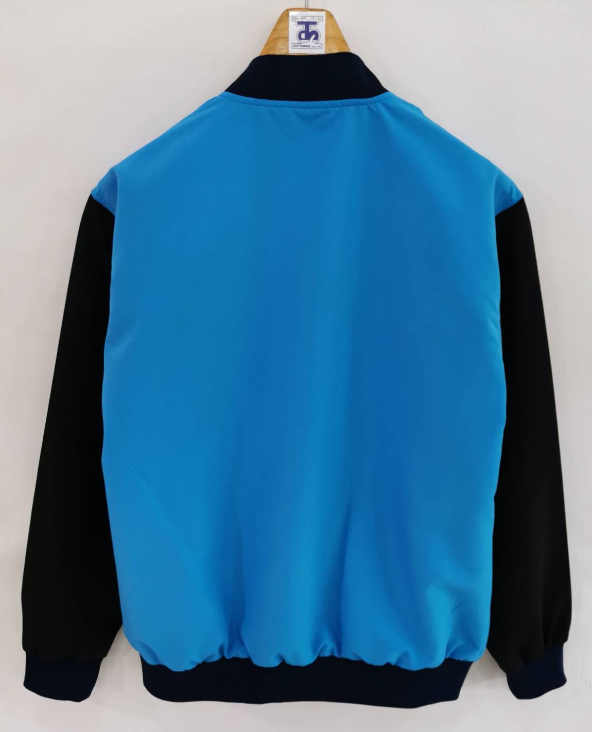 Baseball Jacket 6402 เสื้อแจ็คเก็ตสีฟ้าแขนสีดำสไตล์เบสบอล