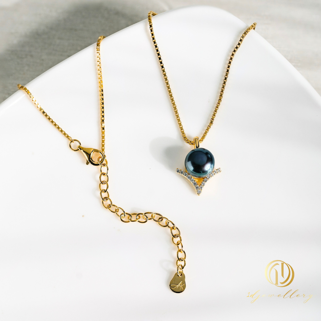 1D Jewellery สร้อยคอ เงินแท้ 925 ชุบโรเดียม ฝังเพชรสวิส(CZ) 🐚 Peacock Pearl Necklace 🐚