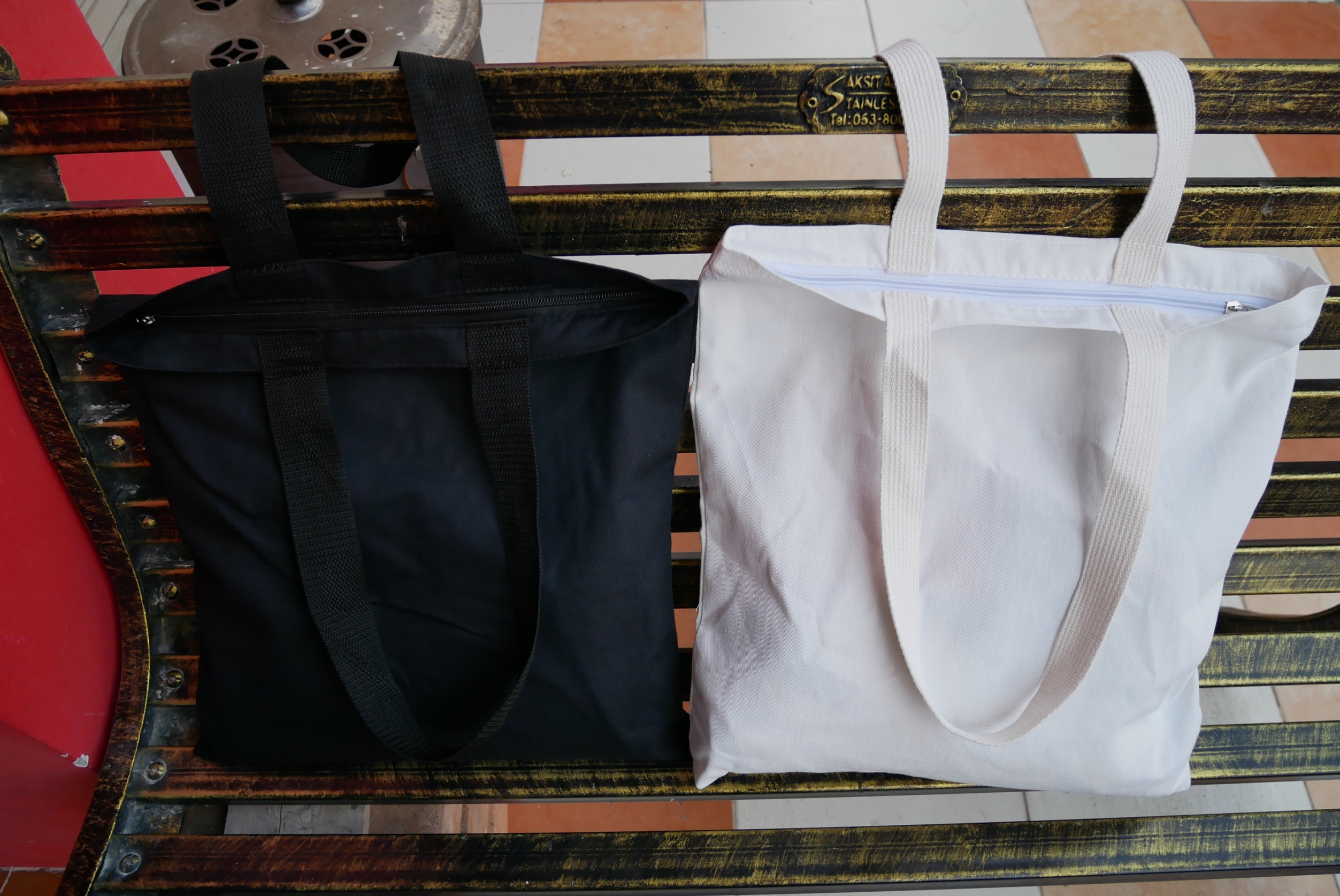 กระเป๋าผ้าดิบหูหิ้ว มีซิป