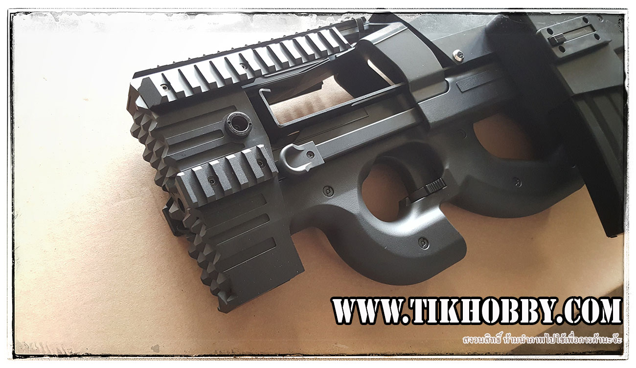 ปืนอัดลมไฟฟ้า P90+แม๊กบ็อก CM060G จาก Cyma