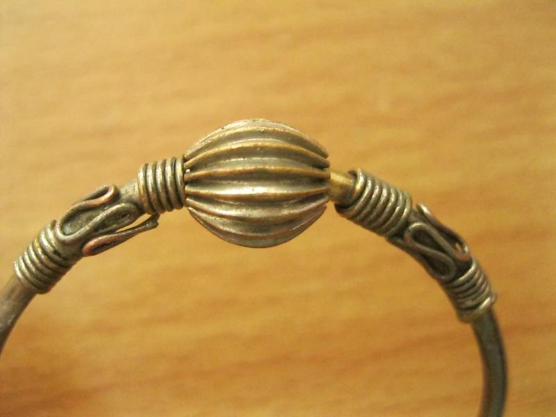 กำไลเกลียวกลาง (4476)