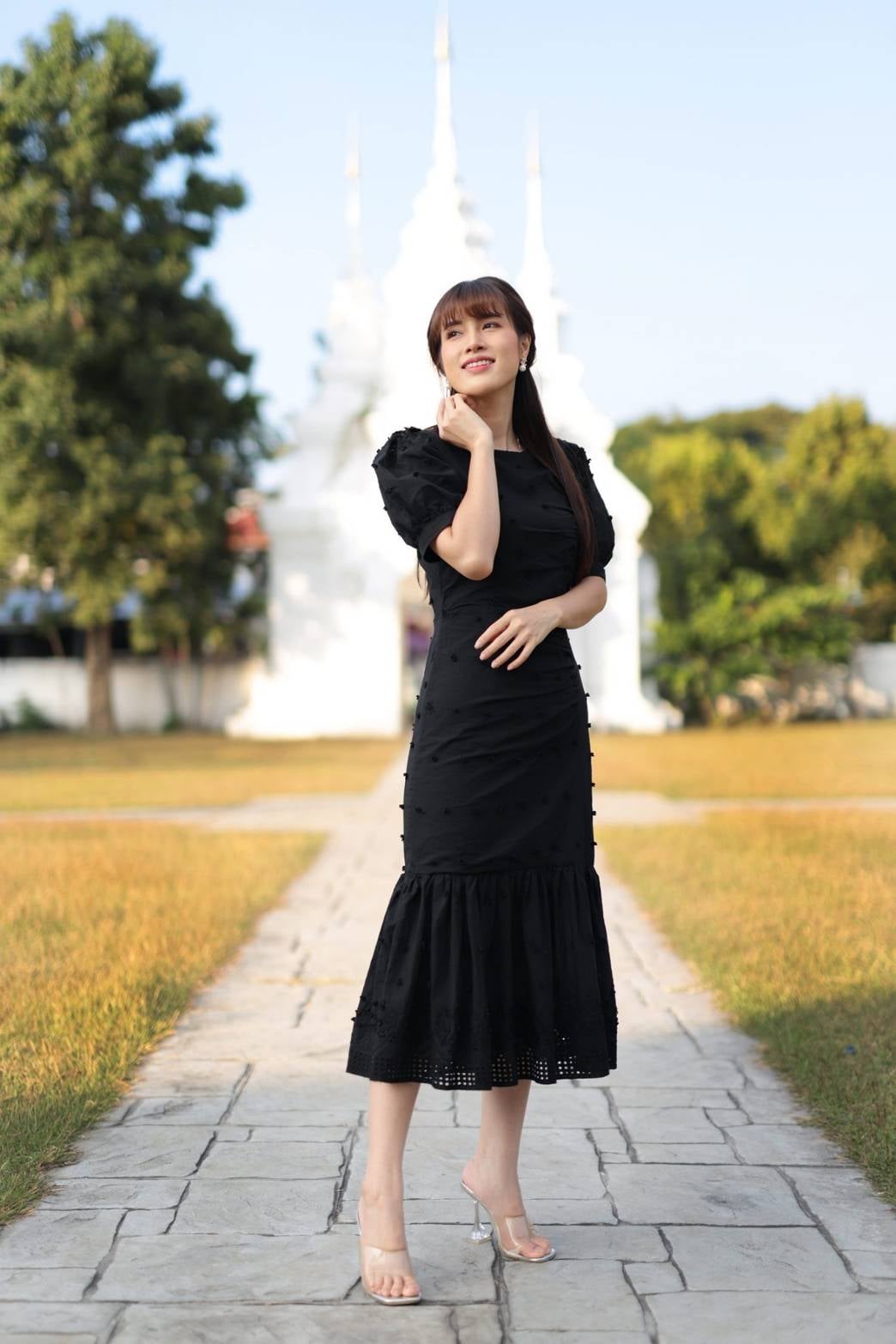 ชุดดำ เดรสสีดำ maxi dressผ้าคอตต้อนฉลุ ผ้าลูกไม้ m-2xl