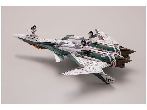 1/144 MCR18 VF-31S Siegfried Fighter Mode (Arad Moelders Custom) by Tomy Tech