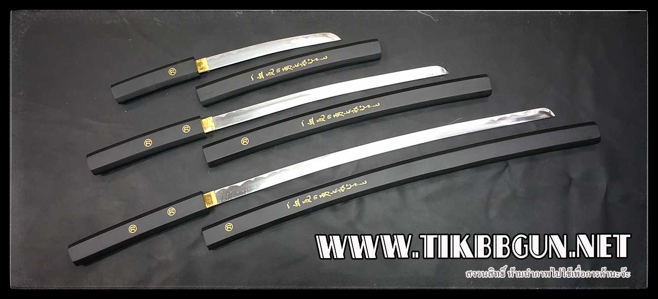 ดาบซามูไร S001 (ไม่เปิดคม) ชุดนึง 3 เล่มพร้อมแท่นวาง