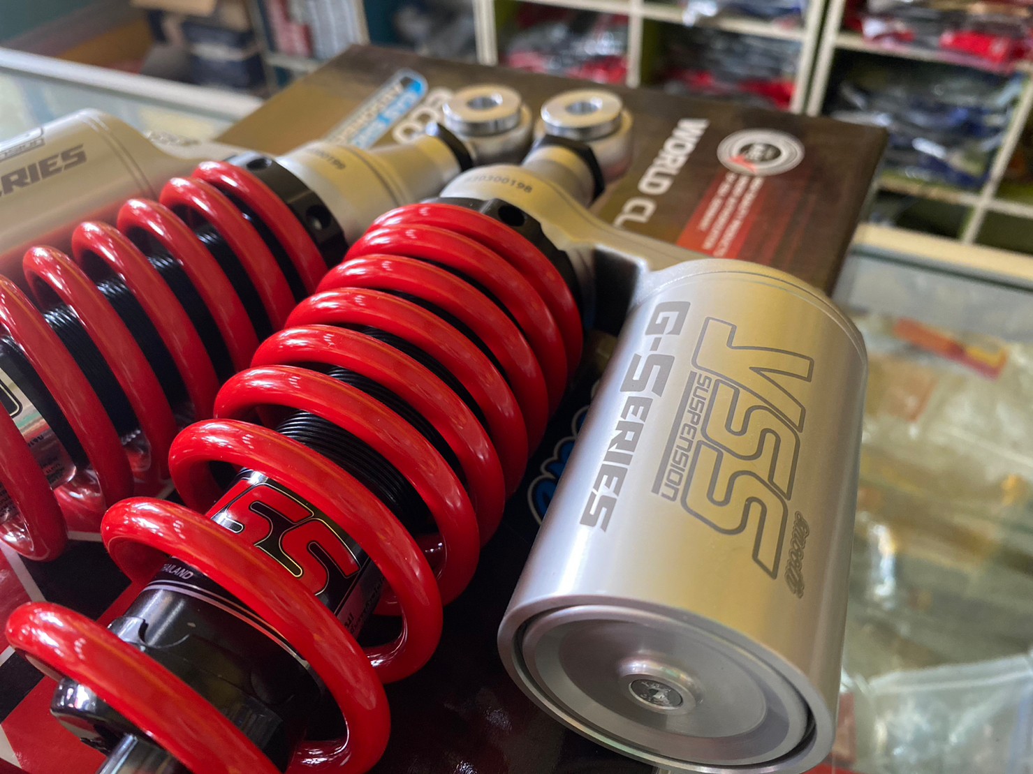 ของดี ราคาพิเศษ🏍 โช๊คYSS แท้ PCX160 ตรงรุ่น ! G-Plus 335 (โหลดเตี้ยลงกว่าเดิม ทรงสวย) สำหรับดิสหลัง ABS โดยเฉพาะ โช๊คyss pcx160 ของแท้