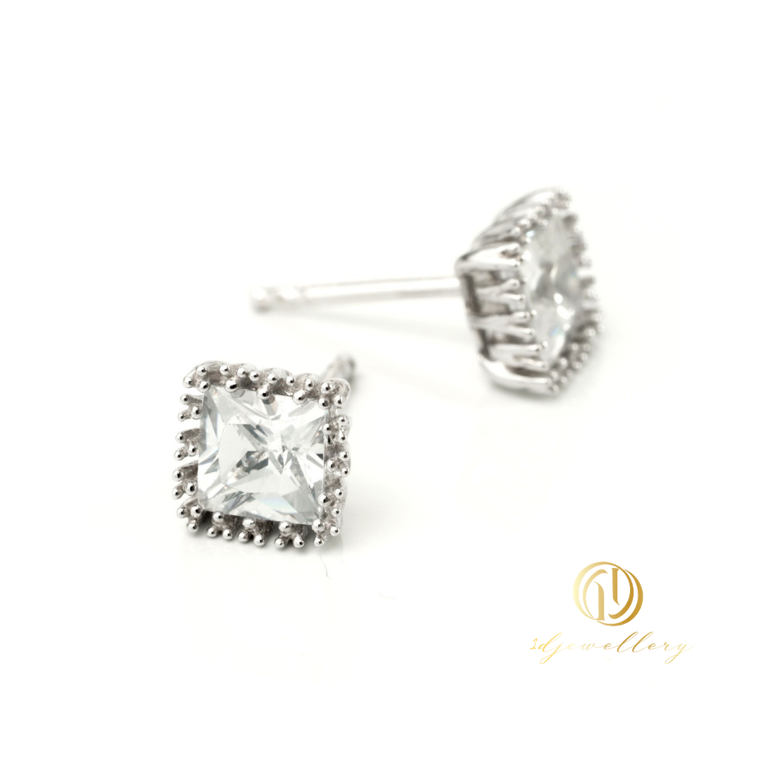 1D Jewellery ต่างหูเงินแท้ 925 ชุบโรเดียม ฝังเพชรสวิส(CZ) ✨ ต่างหูสี่เหลี่ยม สไตล์ Classic ฝัง CZ ✨ การเริ่มต้นใหม่ ความสดใส และพลังใจ เหมาะสำหรับเสริมพลังบวกในทุกวัน