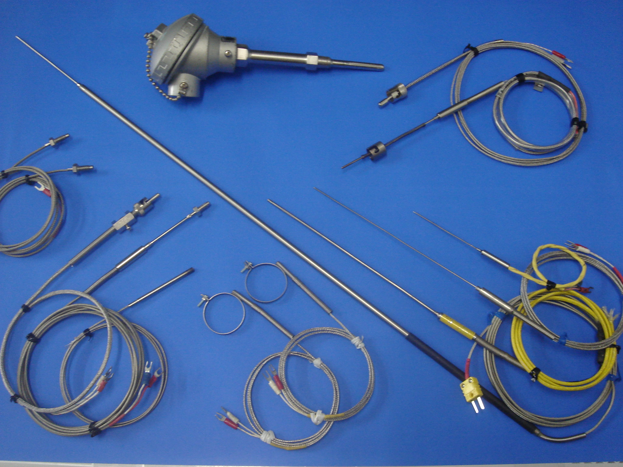 THERMOCOUPLE / RTD PT 100,500,1000,2000