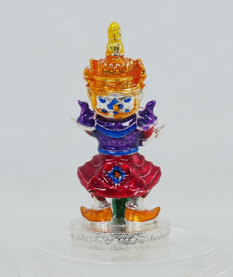 ท้าวเวสสุวรรณ รุ่น เศรษฐีเงินล้าน ขนาดสูง 3.5 ซม. เนื้อโลหะชุบเงินลงยา5สีเต็มองค์ กางเกงสีแดง หลวงพ่อเงิน วัดบ้านอ้อ จ.นครราชสีมา