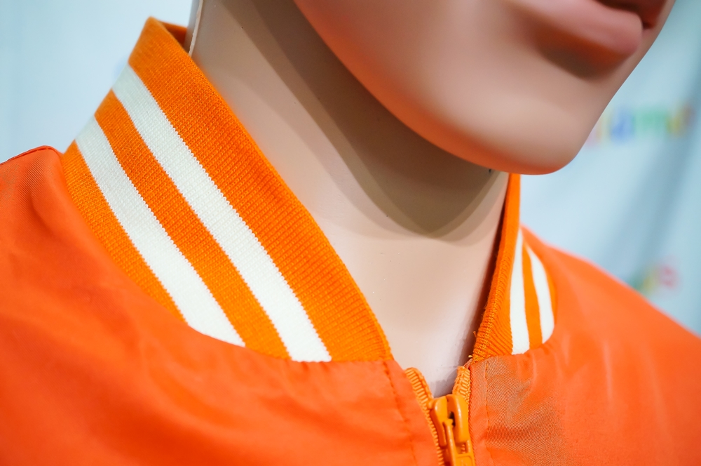 College Jacket เสื้อแจ็คเก็ตสีส้มสไตล์วัยรุ่น