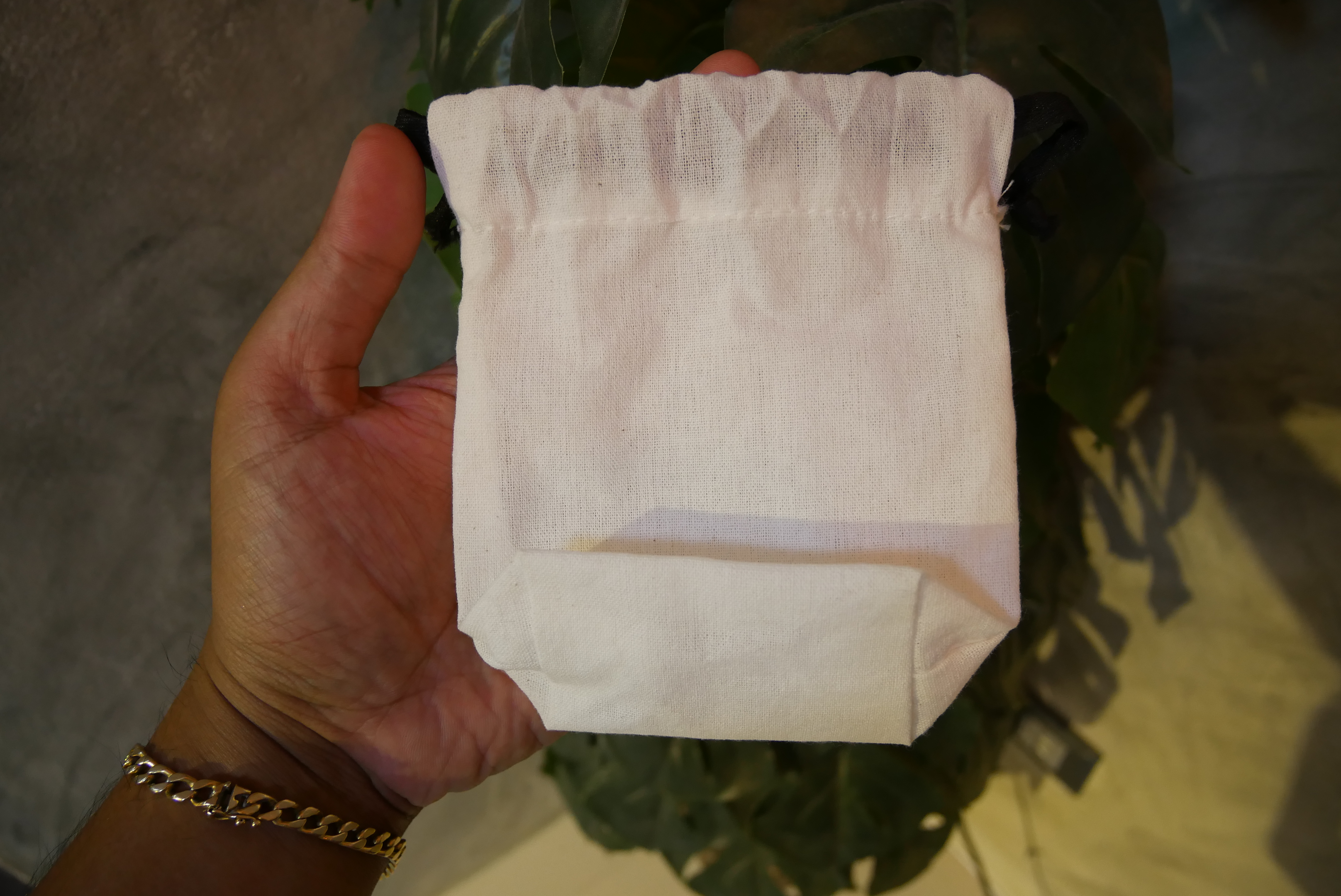 ถุงผ้าดิบหูรูด 4*6*(2ขยายก้นถุง)นิ้ว