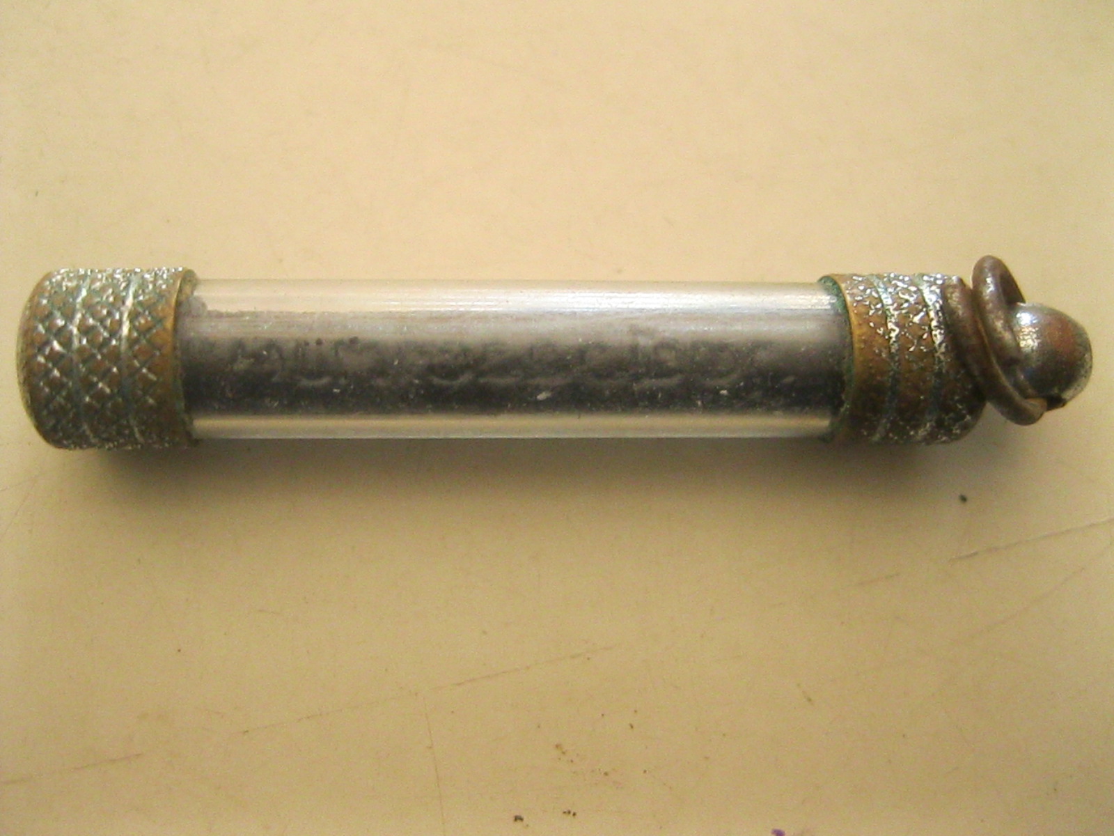 ตะกรุดเก่าไม่ทราบที่ อันที่2 (รหัส1930)