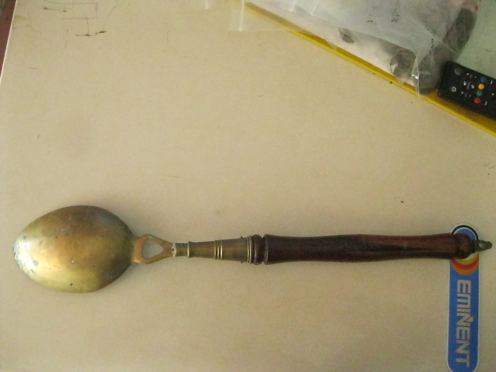 ทัพพีทองเหลือง ด้ามไม้ (4311)